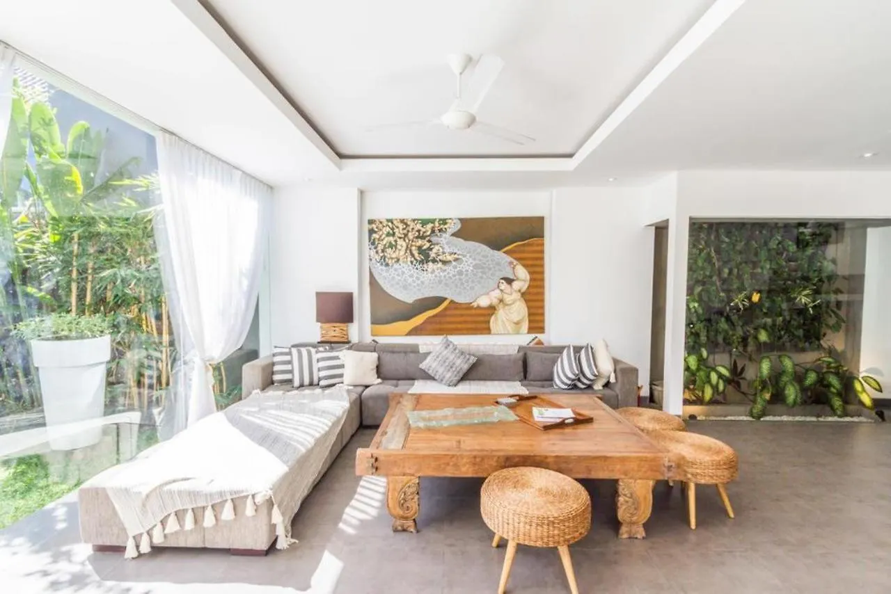Villa Alopa Seminyak Indonesien